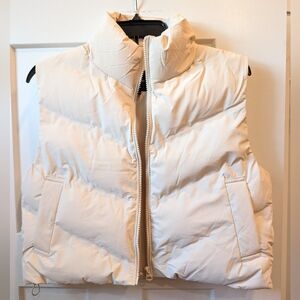 Love Tree Cream Cropped Puffer Vest